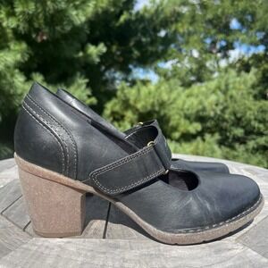 Clarks Carleta Prato Mary‎ Jane Size 9.5 Black Nubuck Block Heel Hook & Loop